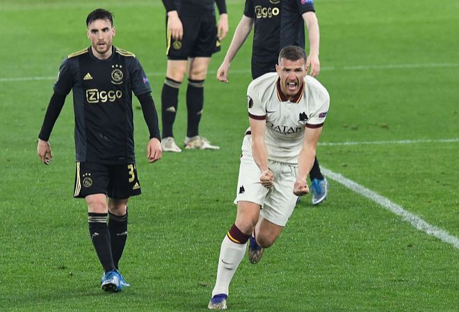 详细阅读:包含阿贾克斯今晨状态回暖今夜瓦伦西亚状态回暖——德甲节点到来,曼联手感冰凉备战足总杯看傻球迷的词条贝博体育 包含阿贾克斯今晨状态回暖今夜瓦伦西亚状态回暖——德甲节点到来,曼联手感冰凉备战足总杯看傻球迷的词条贝博体育